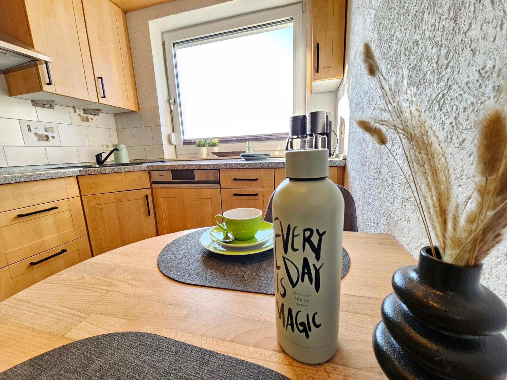 Neu Businessapp In Zentraler Lage Mit 3 Schlafzimmern Fuer Geschaeftsreisende Pendler Und Familien Naehe Sz See 萨尔茨吉特 外观 照片